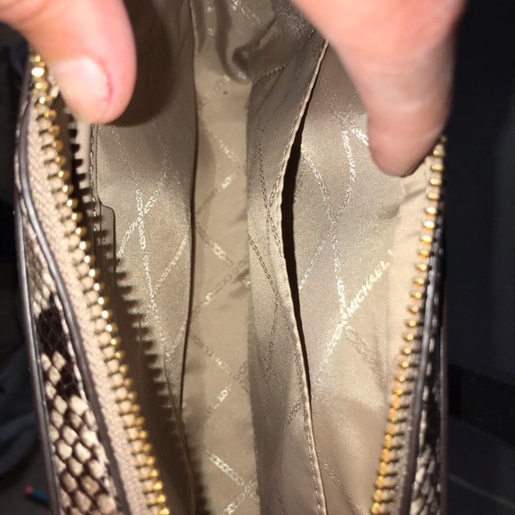 Crossbody purse - Picture 1 of 4